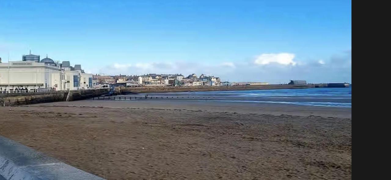Cosy Dog Friendly Sleeps 4 * Bridlington